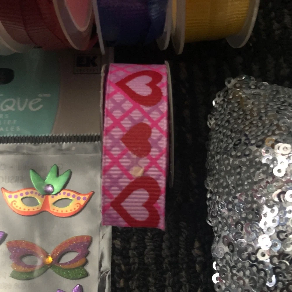 🛍️ Silver Sequin Bow with Colorful Ribbons